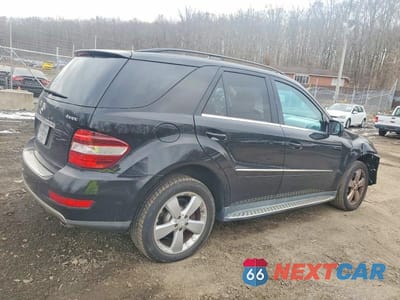 Trzecie zdjęcie samochodu z tyłu: 2010 MERCEDES-BENZ ML 350 4MATIC VIN:4JGBB8GB3AA614685 - miniatura