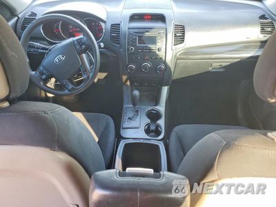 Zdjęcie 8 z 13 samochodu: 2012 KIA SORENTO BASE VIN:5XYKT3A69CG305936 - miniatura