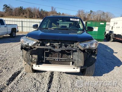 Piąte zdjęcie samochodu w środku: 2017 TOYOTA 4RUNNER SR5 VIN:JTEZU5JR8H5150261 - miniatura