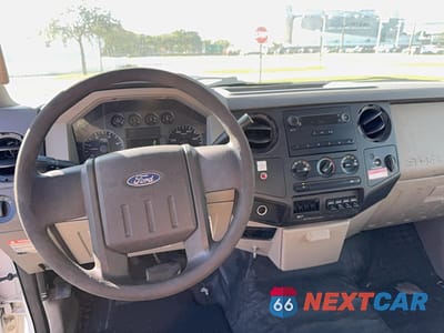 Zdjęcie 9 z 11 samochodu: 2008 FORD F450 SUPER DUTY VIN:1FDXF46R58ED87116 - miniatura