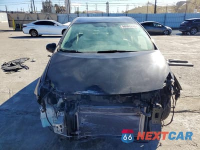 Piąte zdjęcie samochodu w środku: 2011 TOYOTA PRIUS VIN:JTDKN3DU0B0260152 - miniatura
