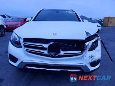 Piąte zdjęcie samochodu w środku: 2017 MERCEDES-BENZ GLC 300 VIN:WDC0G4JB1HF229017 - miniatura