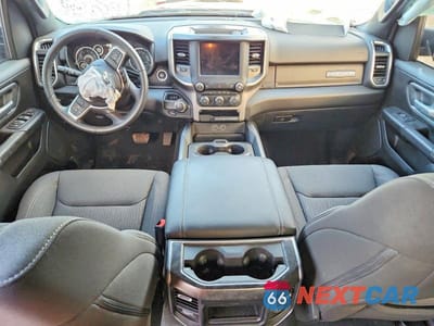 Zdjęcie 8 z 12 samochodu: 2024 RAM 1500 BIG HORN/LONE STAR VIN:1C6RREFT8RN221431 - miniatura