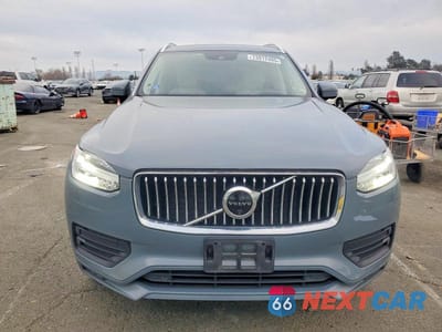 Piąte zdjęcie samochodu w środku: 2020 VOLVO XC90 T6 MOMENTUM VIN:YV4A22PK4L1619066 - miniatura