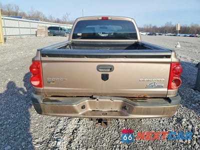 Zdjęcie 6 z 11 samochodu: 2010 DODGE DAKOTA SXT VIN:1D7CW3GP2AS103903 - miniatura