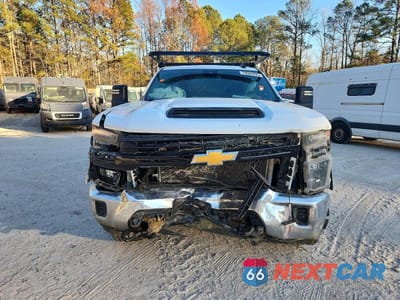 Piąte zdjęcie samochodu w środku: 2024 CHEVROLET SILVERADO HD UTILITY / SERVICE TRUCK VIN:1GB3YSE77RF313813 - miniatura