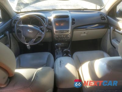 Zdjęcie 8 z 13 samochodu: 2015 KIA SORENTO SX VIN:5XYKW4A78FG587254 - miniatura