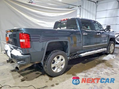 Trzecie zdjęcie samochodu z tyłu: 2017 GMC SIERRA C2500 SLE VIN:1GT12UEY6HF178833 - miniatura