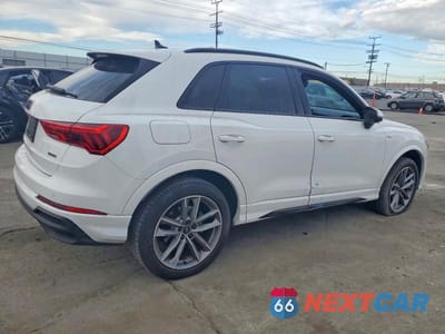 Trzecie zdjęcie samochodu z tyłu: 2024 AUDI Q3 PREMIUM S LINE 45 VIN:WA1DECF3XR1061413 - miniatura