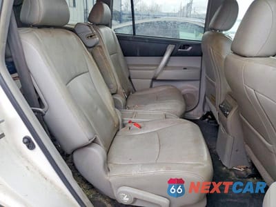 Zdjęcie 11 z 12 samochodu: 2013 TOYOTA HIGHLANDER SE VIN:5TDZK3EH5DS090069 - miniatura