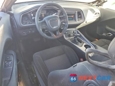 Zdjęcie 8 z 12 samochodu: 2019 DODGE CHALLENGER SXT VIN:2C3CDZAG5KH735478 - miniatura