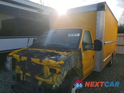 2023 FORD ECONOLINE E-350 - BOX TRUCK * RUNS & DRIVES * PRIOR FLEET * 1FDWE3FN9PDD03003 - główne zdjęcie licytacji z USA - miniatura