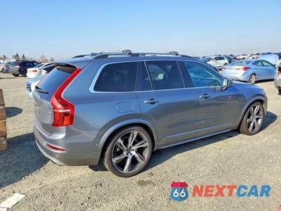 Trzecie zdjęcie samochodu z tyłu: 2016 VOLVO XC90 T8 VIN:YV4BC0PK7G1089378 - miniatura