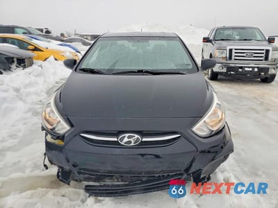 Piąte zdjęcie samochodu w środku: 2015 HYUNDAI ACCENT GLS VIN:KMHCT4AE4FU829110 - miniatura