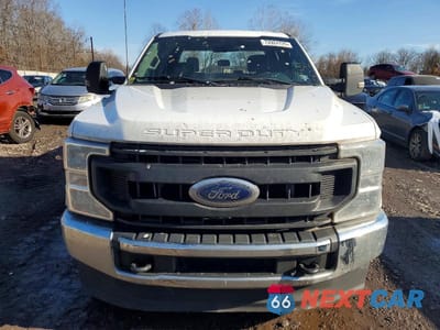Piąte zdjęcie samochodu w środku: 2022 FORD F250 SUPER DUTY VIN:1FT7W2B67NEF62840 - miniatura