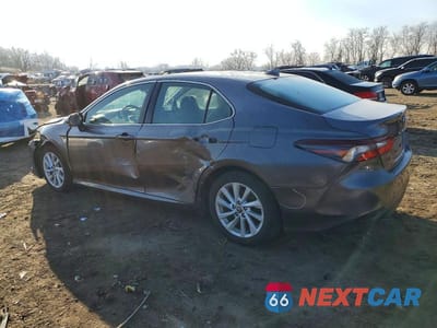 Drugie zdjęcie samochodu z przodu: 2024 TOYOTA CAMRY LE VIN:4T1C11AKXRU229612 - miniatura