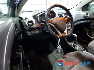 Zdjęcie 8 z 14 samochodu: 2019 CHEVROLET SONIC LT VIN:1G1JD6SB7K4139850 - miniatura