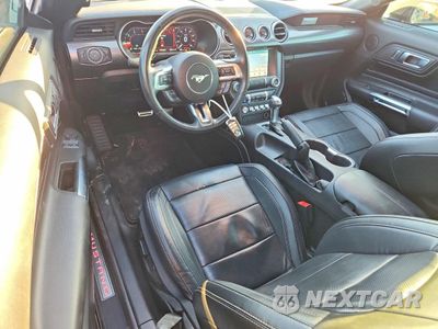 Zdjęcie 8 z 12 samochodu: 2019 FORD MUSTANG VIN:1FA6P8TH3K5106363 - miniatura