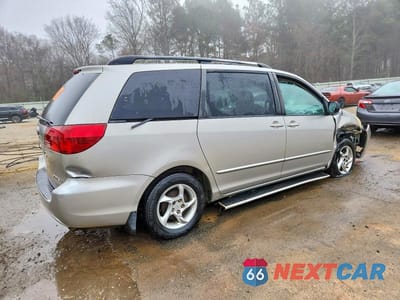 Trzecie zdjęcie samochodu z tyłu: 2004 TOYOTA SIENNA LE 8 PASSENGER VIN:5TDZA23C64S188564 - miniatura