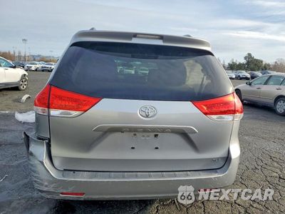 Zdjęcie 6 z 13 samochodu: 2013 TOYOTA SIENNA XLE 8-PASSENGER VIN:5TDYK3DC3DS382367 - miniatura