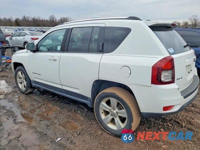 Drugie zdjęcie samochodu z przodu: 2014 JEEP COMPASS LATITUDE VIN:1C4NJDEB6ED826985 - miniatura