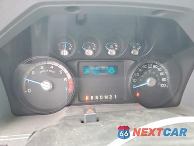 Zdjęcie 9 z 12 samochodu: 2013 FORD F350 UTILITY / SERVICE TRUCK VIN:1FDRF3A6XDEB92462 - miniatura