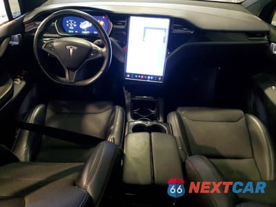 Zdjęcie 8 z 13 samochodu: 2018 TESLA MODEL X VIN:5YJXCAE29JF117455 - miniatura