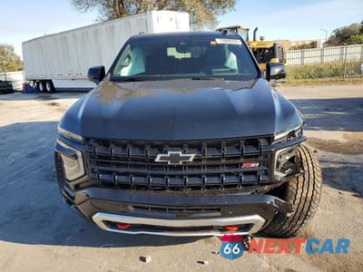 Piąte zdjęcie samochodu w środku: 2026 CHEVROLET TAHOE VIN:1GNS6PKL7TR174887 - miniatura