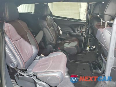 Zdjęcie 11 z 15 samochodu: 2025 TOYOTA SIENNA XSE VIN:5TDCSKFC1SS200499 - miniatura