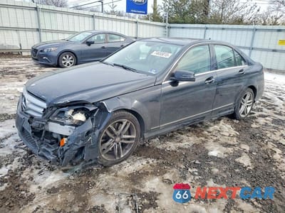2013 MERCEDES-BENZ C 300 4MATIC WDDGF8AB6DA839538 - główne zdjęcie licytacji z USA - miniatura