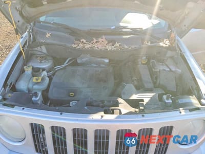 Zdjęcie 12 z 13 samochodu: 2008 JEEP PATRIOT SPORT VIN:1J8FT28W48D729783 - miniatura