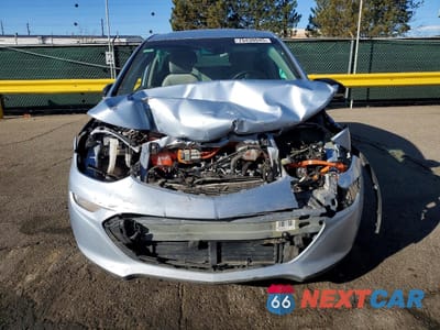 Piąte zdjęcie samochodu w środku: 2017 CHEVROLET BOLT EV LT VIN:1G1FW6S04H4170884 - miniatura