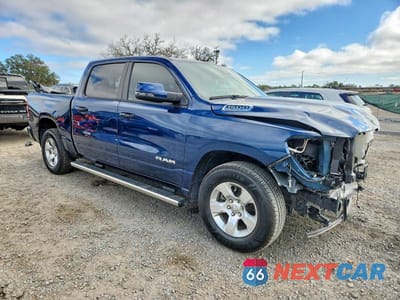 Czwarte zdjęcie samochodu z boku: 2023 RAM 1500 VIN:1C6RREFT9PN640370 - miniatura
