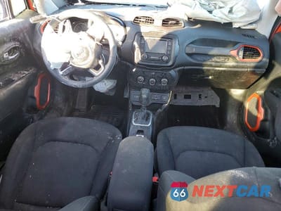 Zdjęcie 8 z 12 samochodu: 2018 JEEP RENEGADE SPORT VIN:ZACCJBAB4JPJ07230 - miniatura