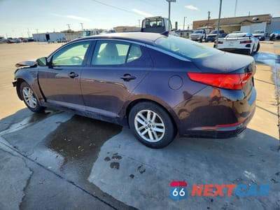 Drugie zdjęcie samochodu z przodu: 2011 KIA OPTIMA VIN:KNAGM4A78B5161379 - miniatura