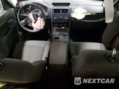 Zdjęcie 8 z 13 samochodu: 2011 JEEP LIBERTY SPORT VIN:1J4PN2GK5BW562537 - miniatura