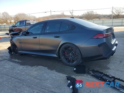 Drugie zdjęcie samochodu z przodu: 2026 BMW M5 VIN:WBS83FK06TCV35419 - miniatura