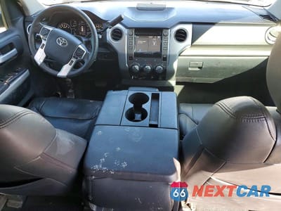 Zdjęcie 8 z 11 samochodu: 2019 TOYOTA TUNDRA DOUBLE CAB SR VIN:5TFRM5F18KX138307 - miniatura