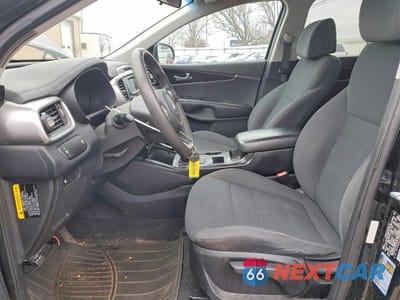 Zdjęcie 7 z 12 samochodu: 2017 KIA SORENTO LX VIN:5XYPGDA57HG335256 - miniatura