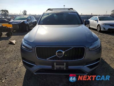 Piąte zdjęcie samochodu w środku: 2016 VOLVO XC90 T8 VIN:YV4BC0PK7G1089378 - miniatura