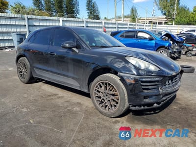 Czwarte zdjęcie samochodu z boku: 2018 PORSCHE MACAN VIN:WP1AA2A54JLB02617 - miniatura