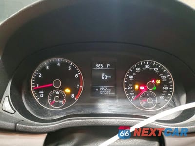 Zdjęcie 9 z 12 samochodu: 2015 VOLKSWAGEN PASSAT S VIN:1VWAT7A34FC002948 - miniatura
