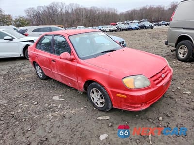 Czwarte zdjęcie samochodu z boku: 2003 HYUNDAI ACCENT GL VIN:KMHCG45C83U475374 - miniatura