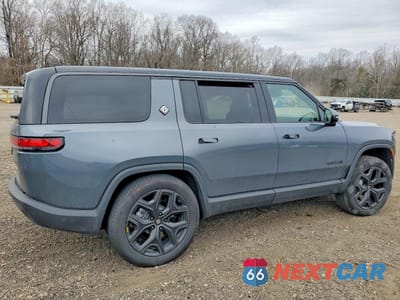 Trzecie zdjęcie samochodu z tyłu: 2025 RIVIAN R1S ADVENTURE VIN:7PDSGBBA4SN073036 - miniatura