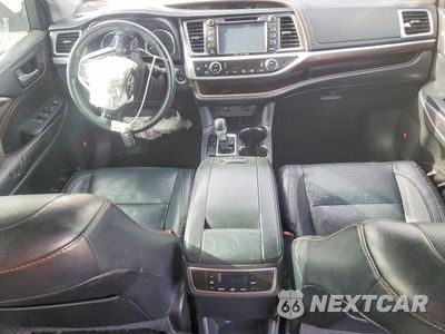 Zdjęcie 8 z 12 samochodu: 2016 TOYOTA HIGHLANDER LIMITED VIN:5TDDKRFH9GS256383 - miniatura