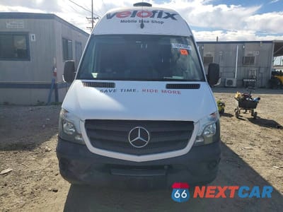 Piąte zdjęcie samochodu w środku: 2016 MERCEDES-BENZ SPRINTER VAN VIN:WD3PE8DD1GP284696 - miniatura