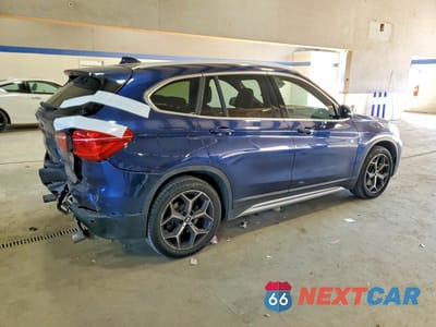 Trzecie zdjęcie samochodu z tyłu: 2019 BMW X1 XDRIVE28I VIN:WBXHT3C59K5L37990 - miniatura