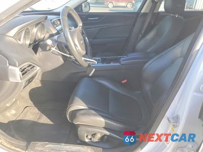 Zdjęcie 7 z 12 samochodu: 2017 JAGUAR XE FIRST EDITION VIN:SAJAH4BV4HA946591 - miniatura