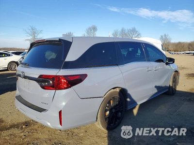 Trzecie zdjęcie samochodu z tyłu: 2025 HONDA ODYSSEY SPORT-L VIN:5FNRL6H74SB085755 - miniatura