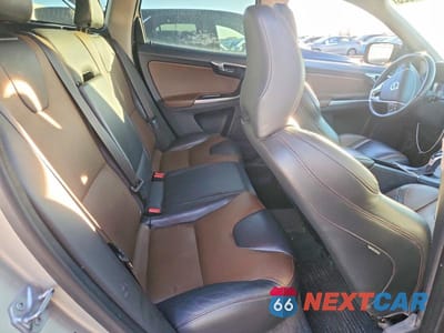 Zdjęcie 11 z 12 samochodu: 2017 VOLVO XC60 T5 DYNAMIC VIN:YV440MRR0H2070055 - miniatura